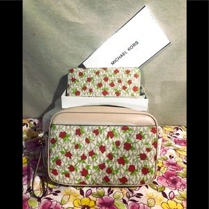 Michael Kors Jet Set Crossbody & Wallet